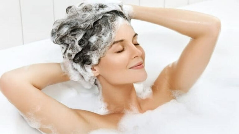 Mùng 1 có nên gội đầu không? Những thời điểm nào không nên gội đầu?