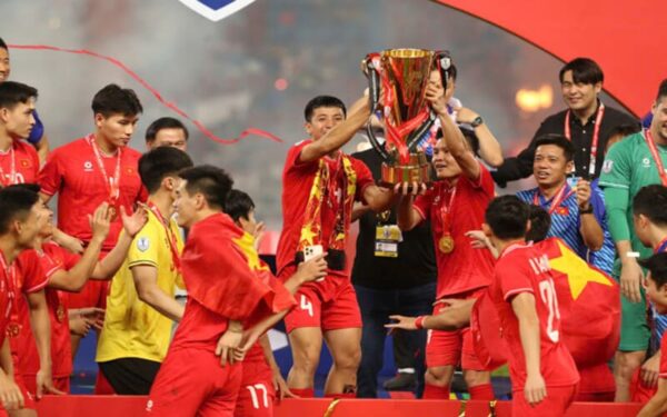 Tiểu sử trung vệ Bùi Tiến Dũng – Trung vệ xuất sắc của ĐT Việt Nam
